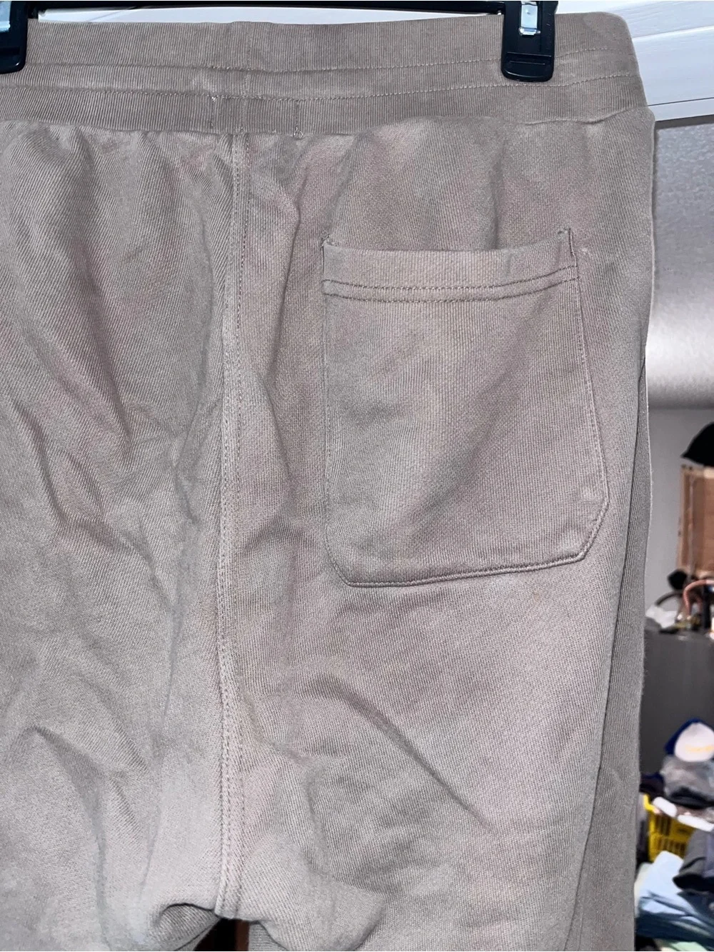John Elliott Taupe Slim Sweatpants in gold size 4 euc joggers sweats vintage